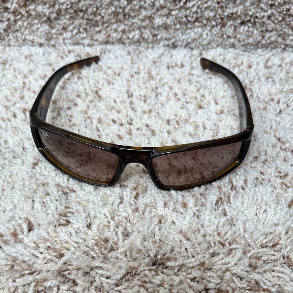 Ray-Ban sunglasses RB4335 (like new)